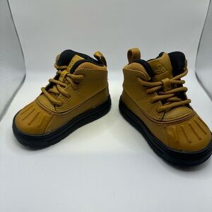 Toddler's Nike Woodside 2 High Winter Boot Wheat/Black 524874 703 US Size 4c